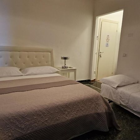 Bed and Breakfast Le Logge Pisa Exterior foto