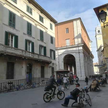 Bed and Breakfast Le Logge Pisa Exterior foto